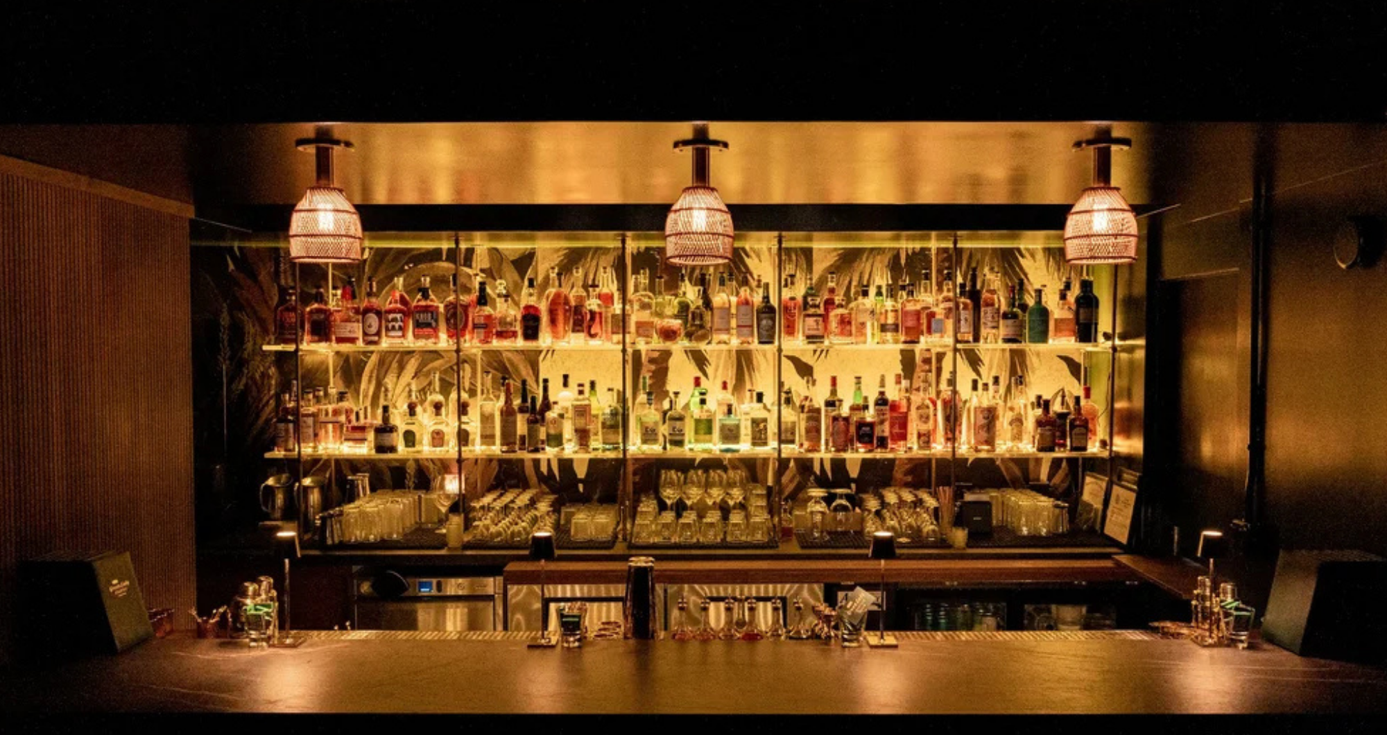 Green Lady Cocktail Bar