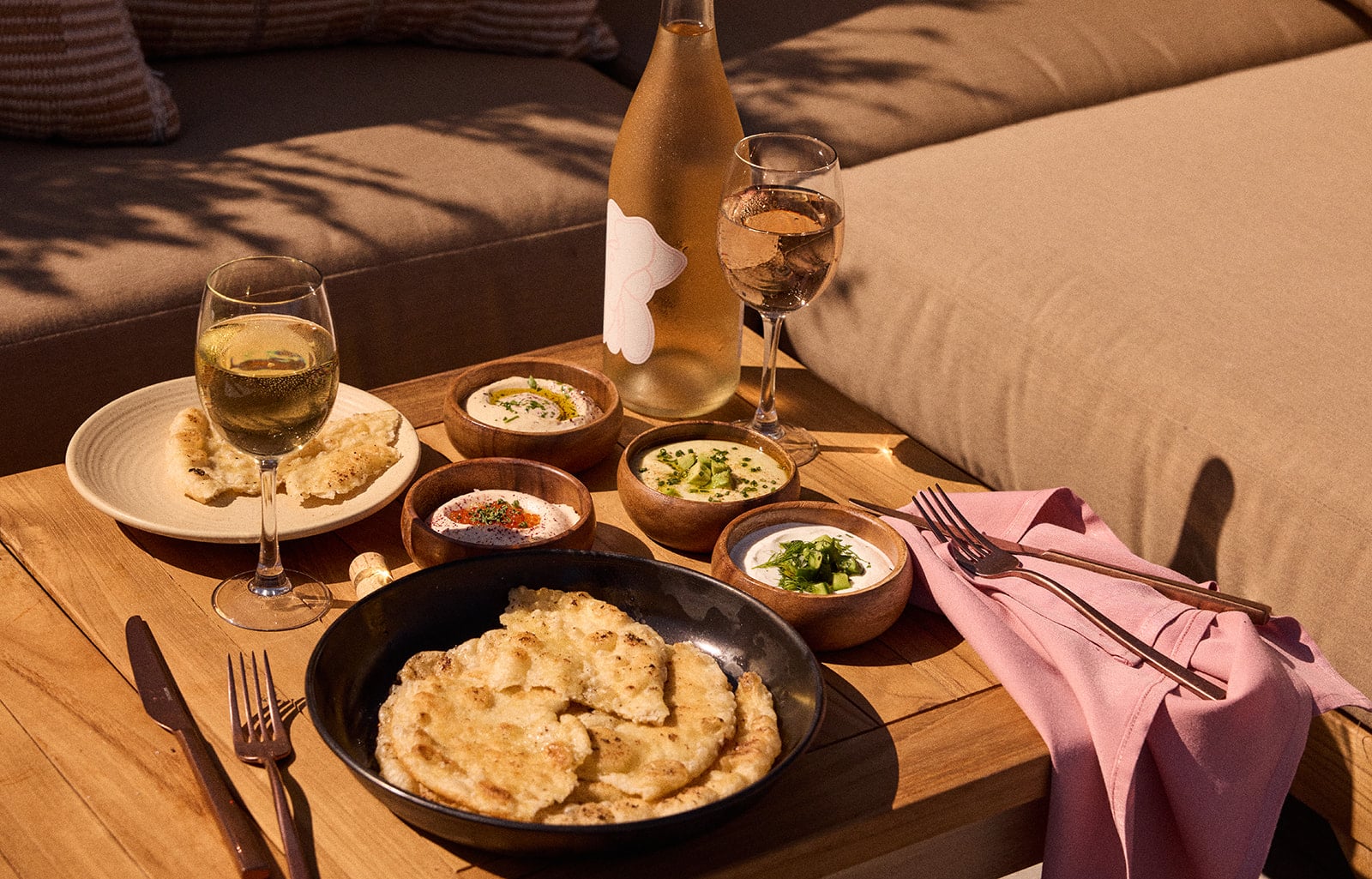 Food and beverage dining experience