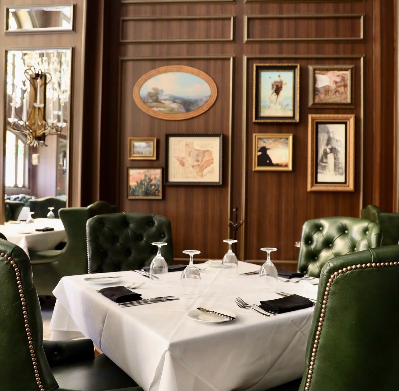 1700° Steakhouse